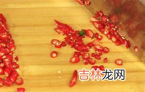 韭菜花炒腊肉怎么炒