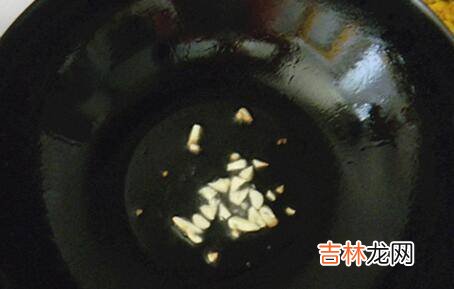 醋溜木耳鸡蛋怎么炒好吃