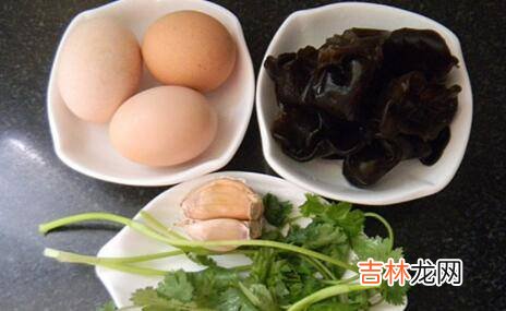 醋溜木耳鸡蛋怎么炒好吃