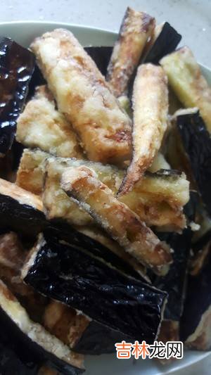 饭店里的脆皮糖醋茄子怎么做