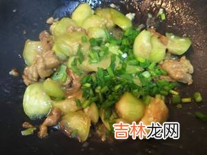 瘦肉炒丝瓜怎么做