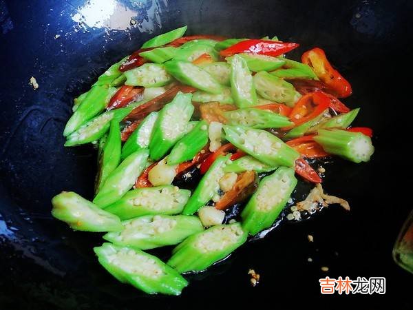 秋葵炒鸡蛋怎么炒好吃