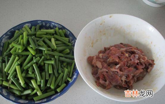 牛肉蒜苔怎么炒