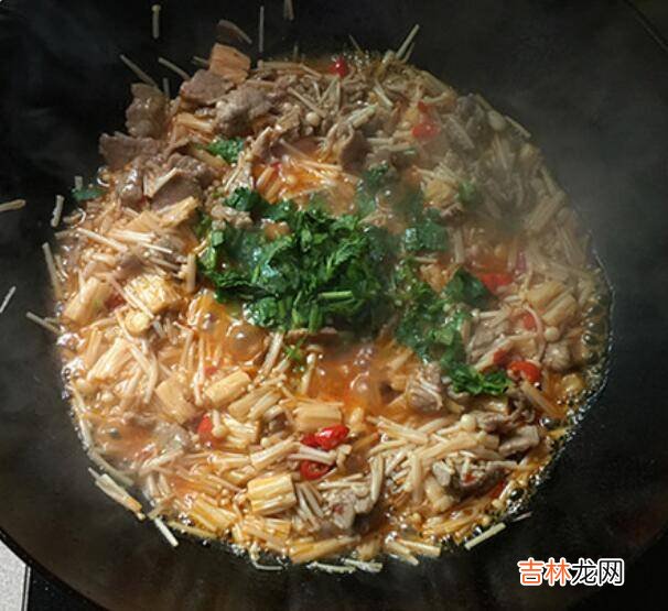 金针菇和肉怎么炒好吃