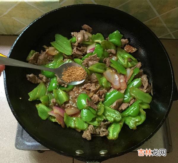 牛肉和青椒怎么炒