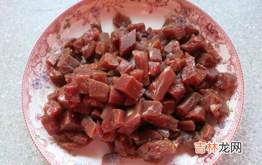 牛肉粒怎么炒会嫩