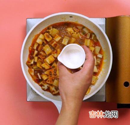 藕丁怎么炒脆