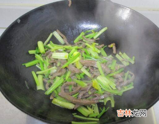 牛肉炒芹菜怎么做