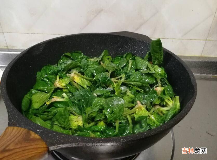 菠菜怎么炒不涩