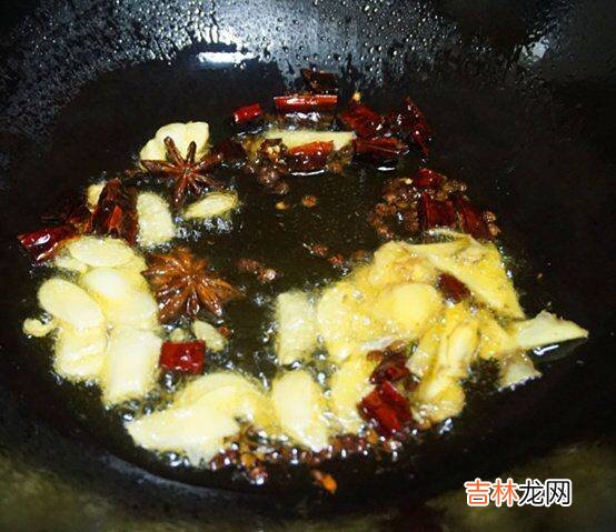 卤肥肠怎么炒好吃