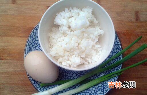 米饭冷冻后怎么炒