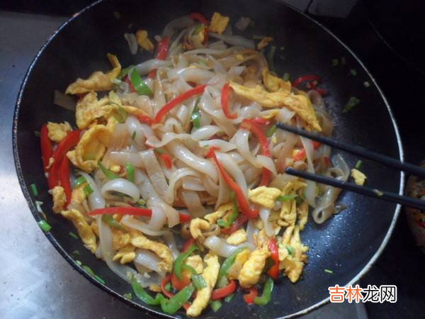 广东炒河粉怎么炒好吃