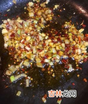 炒凉粉怎么做