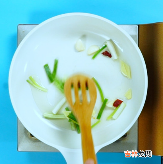 炖鱼怎么做