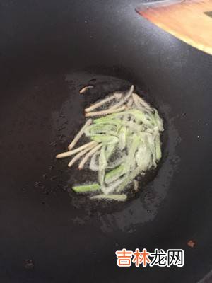 西葫芦能和什么在一起炒