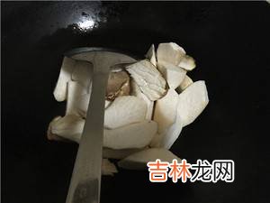 莲藕煲素汤配什么