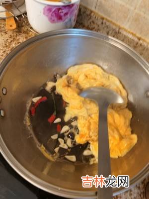 鸡蛋可以和什么菜一起炒