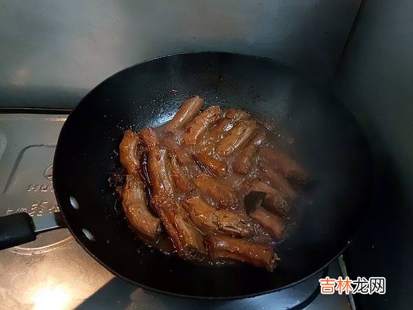 鸭脖怎么挂汁保湿
