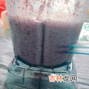 蓝莓榨汁搭配什么水果