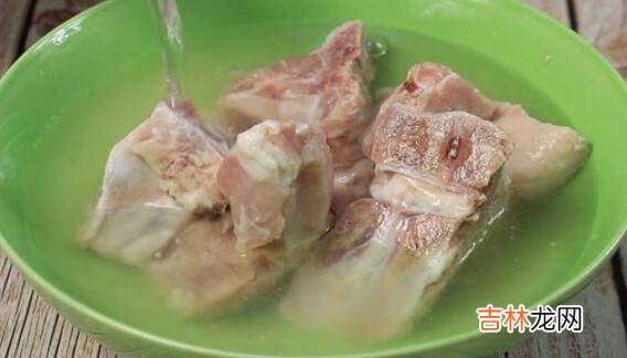 莲藕排骨汤做法