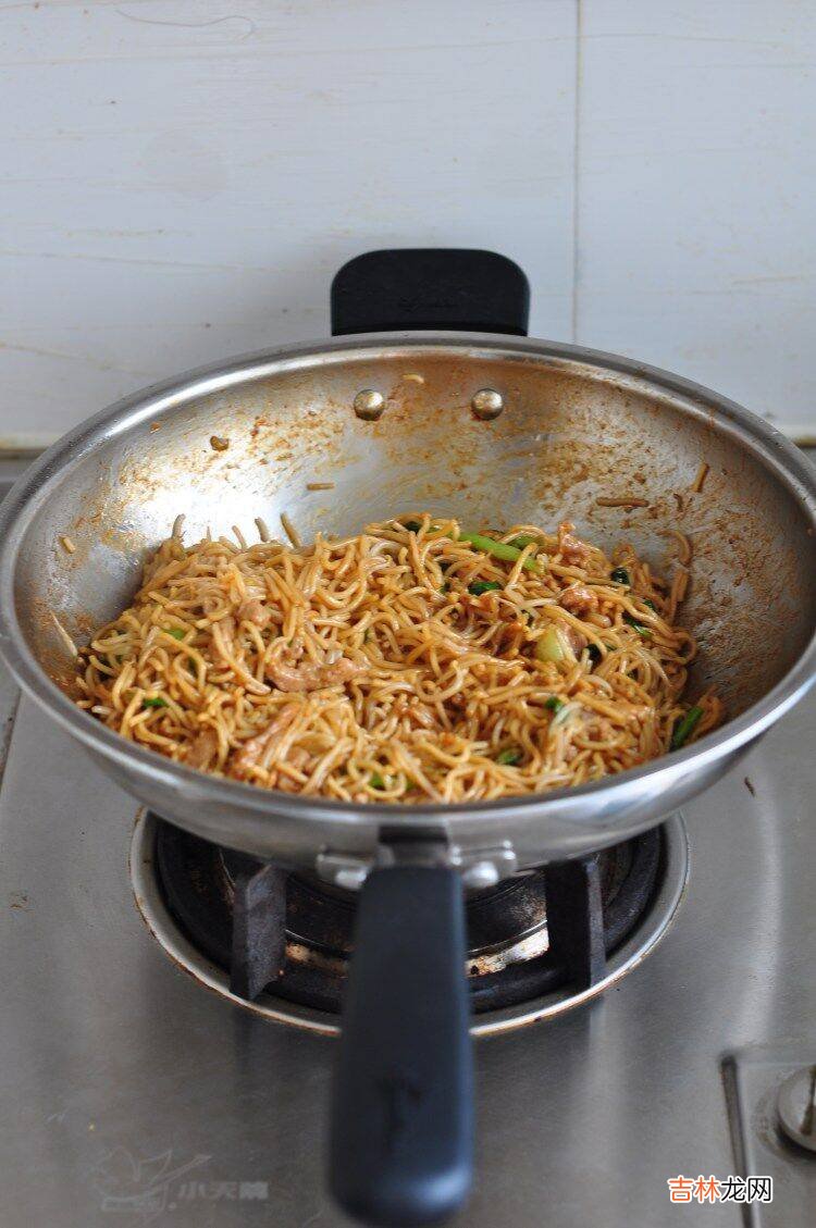 超市买的炒面怎么炒
