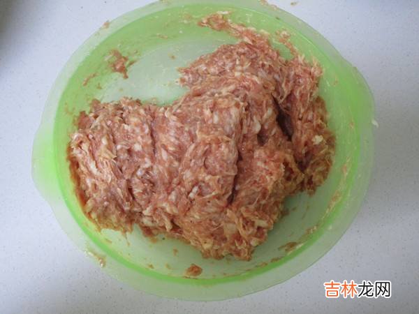 炸肉丸子的家常做法酥脆