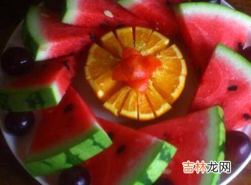 西瓜水果拼盘简单做法