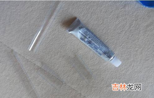 泳圈坏了用什么粘