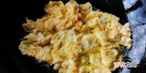木耳炒鸡蛋怎么炒