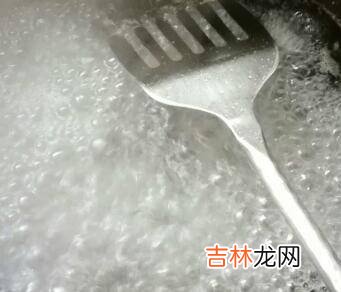 冰糖怎么炒出糖色