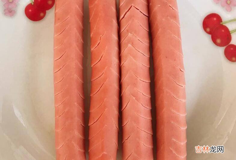 平底锅怎么煎烤肠
