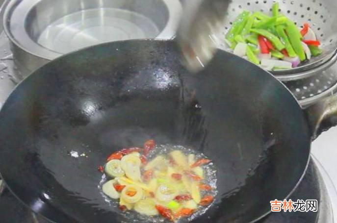炒鱿鱼怎么炒好吃