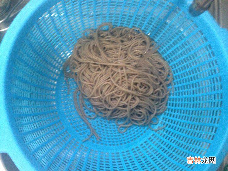 荞麦冷面怎么做