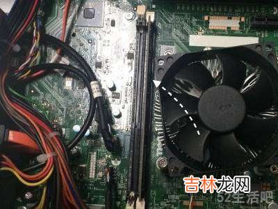 电脑一直黑屏开不了机?