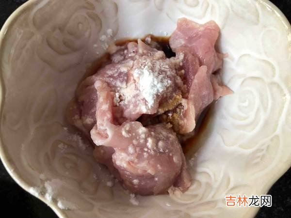 尖椒炒肉怎么做