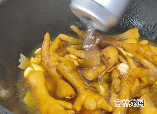 鸡爪炖多久才会软烂