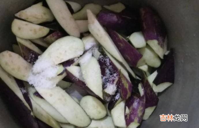 油焖茄子怎么做简单又好吃