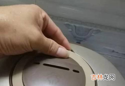 电饭锅盖子怎么拆下来洗