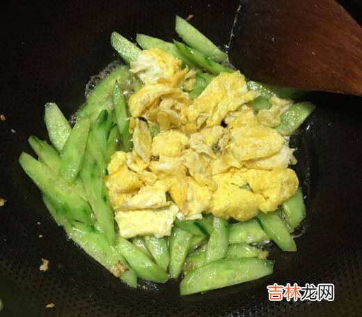 青瓜炒鸡蛋怎么炒