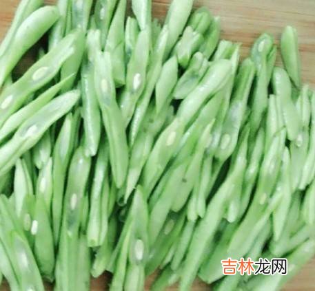 四季豆怎么斜切成丝