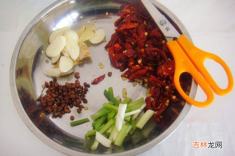 辣子鸡丁的正宗做法窍门