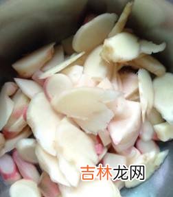 仔姜烧鸡的正宗做法