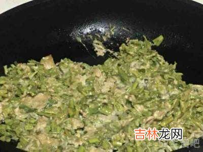 怎么炒香椿鸡蛋?