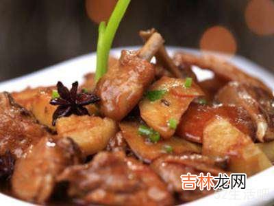 鸡炖土豆块怎么炖?