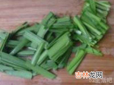 虾仁和什么蔬菜炒?