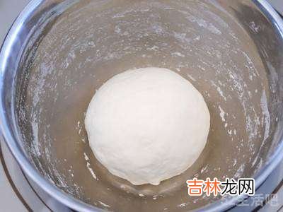 烫面饺子怎么和面?