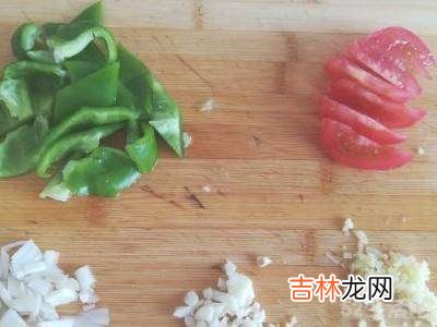 茄子和肉片怎么炒好吃又简单?