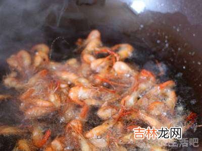 小虾怎么做好吃又简单?