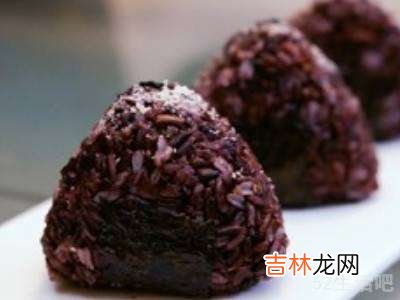 黑米饭团怎么做简单又好吃?