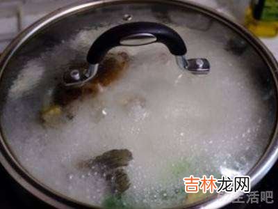鲫鱼怎样做好吃家常做法?